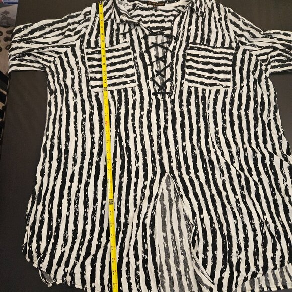 Striped Tunic - Picture 6 of 7